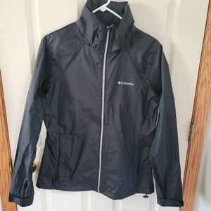 Columbia jacket in black. Size L